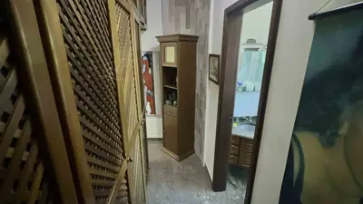 Casa - Sobrado com 7 quartos (sendo 2 suite(s)) a 3000,00 metros praia.