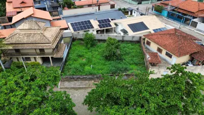 Terreno - Amplo com  quartos  a 1000,00 metros praia.