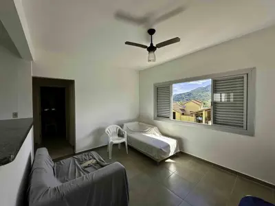 Apartamento - Alto com 2 quartos  a 500,00 metros praia.