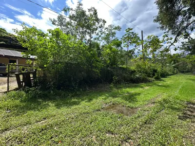 Sítio - Alto com  quartos  a 7000,00 metros praia.