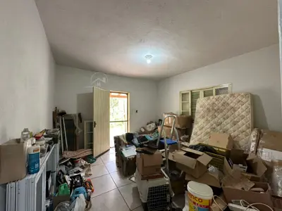 Sítio - Alto com  quartos  a 7000,00 metros praia.