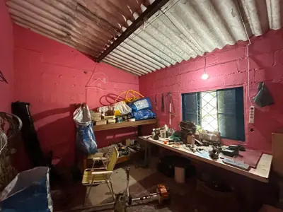 Sítio - Alto com  quartos  a 7000,00 metros praia.