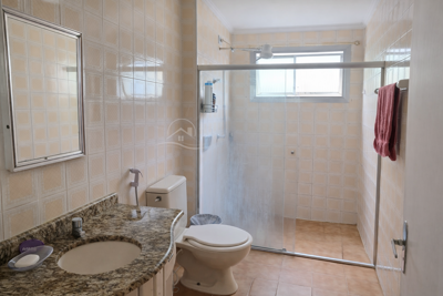 Apartamento - Alto com 2 quartos  a 800,00 metros praia.