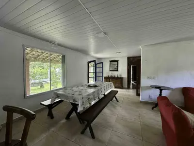 Chácara - Rural com  quartos  a 5000,00 metros praia.