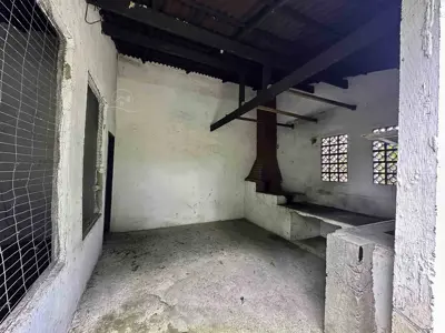 Chácara - Rural com  quartos  a 5000,00 metros praia.