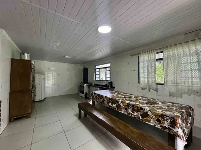 Chácara - Rural com  quartos  a 5000,00 metros praia.