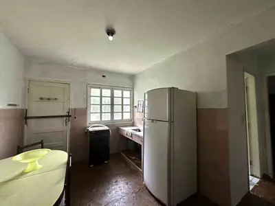Casa - Sobrado com 4 quartos (sendo 1 suite(s)) a 100,00 metros praia.