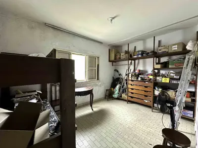 Casa - Sobrado com 4 quartos (sendo 1 suite(s)) a 100,00 metros praia.