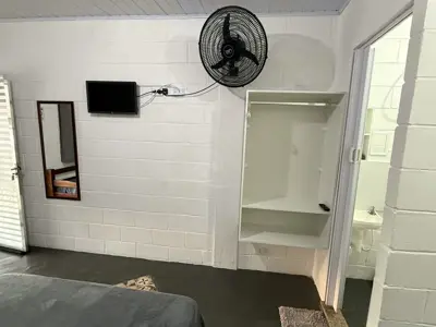 Kitnet - Ampla com 1 quartos (sendo 0 suite(s)) a 800,00 metros praia.