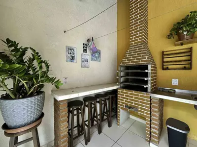 Casa - Térrea com 3 quartos (sendo 1 suite(s)) a 57,00 metros praia.