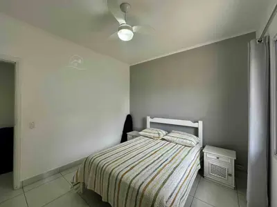 Casa - Térrea com 3 quartos (sendo 1 suite(s)) a 57,00 metros praia.