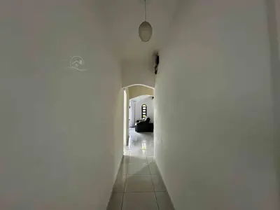 Casa - Térrea com 3 quartos (sendo 1 suite(s)) a 57,00 metros praia.