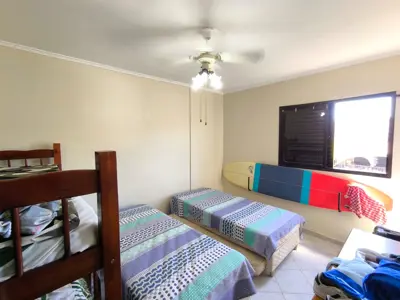 Apartamento - Amplo com 1 quartos  a 400,00 metros praia.