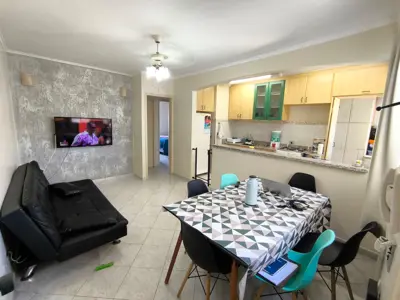 Apartamento - Amplo com 1 quartos  a 400,00 metros praia.