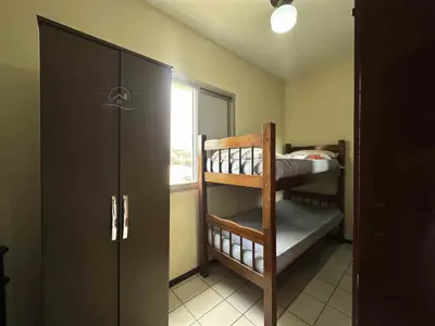 Apartamento - Amplo com 3 quartos (sendo 1 suite(s)) a 600,00 metros praia.