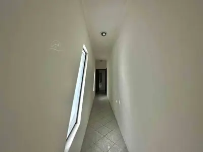 Casa - Térrea com 5 quartos (sendo 5 suite(s)) a 2,00 metros praia.