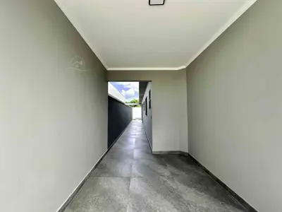 Casa - Térrea com 2 quartos (sendo 1 suite(s)) a 2000,00 metros praia.