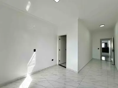 Casa - Térrea com 2 quartos (sendo 1 suite(s)) a 2000,00 metros praia.