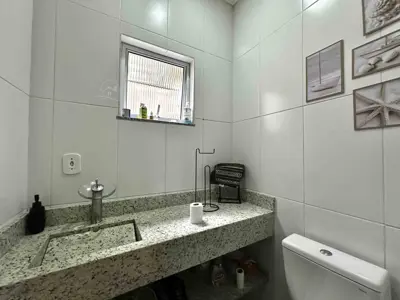 Apartamento - Duplex com 1 quartos (sendo 1 suite(s)) a 1100,00 metros praia.