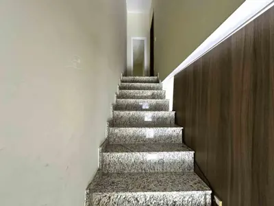 Apartamento - Duplex com 1 quartos (sendo 1 suite(s)) a 1100,00 metros praia.