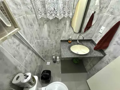 Apartamento - Duplex com 2 quartos (sendo 1 suite(s)) a 1100,00 metros praia.