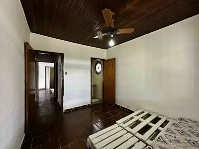Casa - Térrea com 2 quartos (sendo 2 suite(s)) a 3000,00 metros praia.