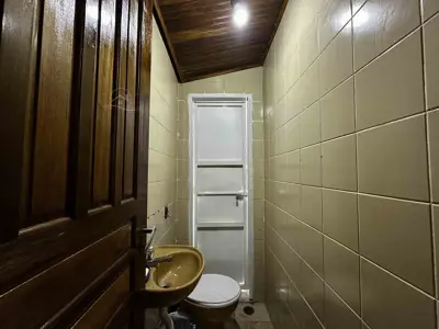 Casa - Térrea com 2 quartos (sendo 2 suite(s)) a 3000,00 metros praia.