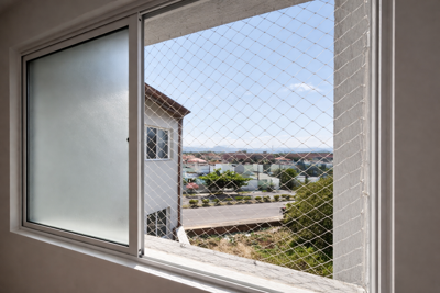 Apartamento - Kitnet com 1 quartos (sendo 1 suite(s)) a 400,00 metros praia.