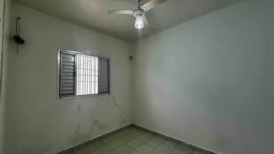 Casa - Térrea com piscina com 3 quartos (sendo 1 suite(s)) a 800,00 metros praia.