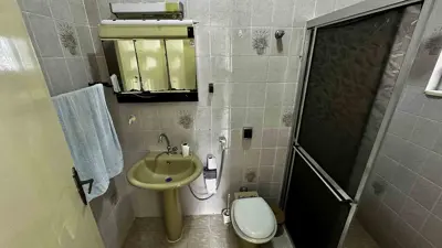 Casa - Térrea com piscina com 3 quartos (sendo 1 suite(s)) a 800,00 metros praia.