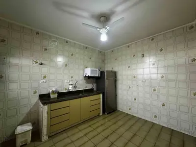 Casa - Térrea com 4 quartos (sendo 2 suite(s)) a 100,00 metros praia.