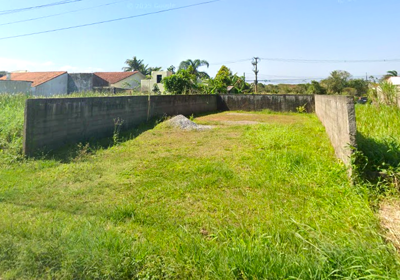 Terreno - Murado com  quartos  a 2000,00 metros praia.