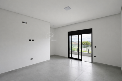 Casa - Sobrado Novo com 4 quartos (sendo 4 suite(s)) a 1400,00 metros praia.