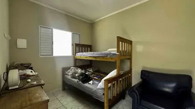 Casa - Térrea com 2 quartos (sendo 1 suite(s)) a 900,00 metros praia.