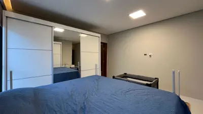 Casa - Térrea com 3 quartos (sendo 1 suite(s)) a 600,00 metros praia.