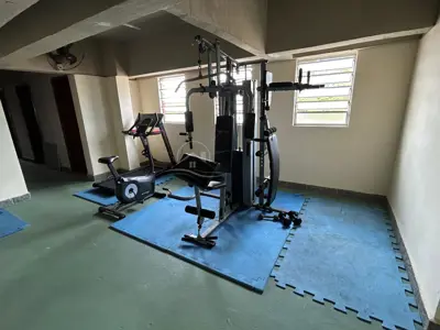 Apartamento - Duplex com 3 quartos (sendo 2 suite(s)) a 1000,00 metros praia.