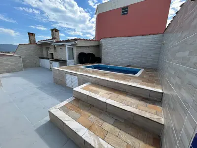 Apartamento - Duplex com 3 quartos (sendo 2 suite(s)) a 1000,00 metros praia.