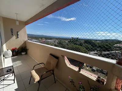 Apartamento - Cobertura com 3 quartos (sendo 2 suite(s)) a 1000,00 metros praia.
