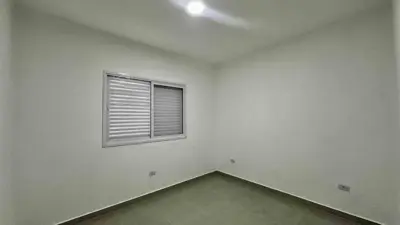 Casa - Térrea com 3 quartos (sendo 1 suite(s)) a 850,00 metros praia.