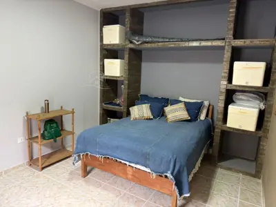 Casa - Térrea com 3 quartos (sendo 1 suite(s)) a 650,00 metros praia.