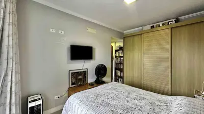 Apartamento - Alto com 3 quartos (sendo 2 suite(s)) a 700,00 metros praia.