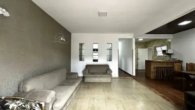 Casa - Térrea com 3 quartos  a 300,00 metros praia.