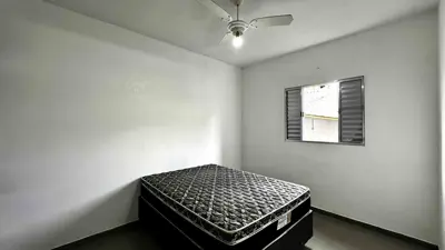 Casa - Térrea com 3 quartos  a 300,00 metros praia.