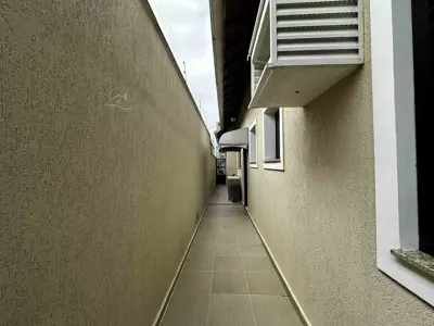 Casa - Térrea com 3 quartos (sendo 2 suite(s)) a 300,00 metros praia.