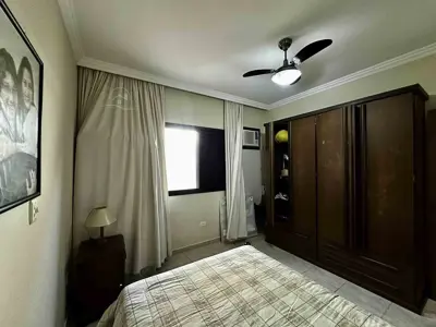 Casa - Térrea com 3 quartos (sendo 2 suite(s)) a 300,00 metros praia.