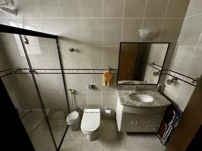 Casa - Térrea com 3 quartos (sendo 2 suite(s)) a 300,00 metros praia.