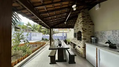 Casa - Térrea com 2 quartos (sendo 2 suite(s)) a 1000,00 metros praia.