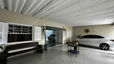 Casa - Térrea com 2 quartos (sendo 2 suite(s)) a 1000,00 metros praia.