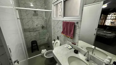 Casa - Térrea com 2 quartos (sendo 2 suite(s)) a 1000,00 metros praia.