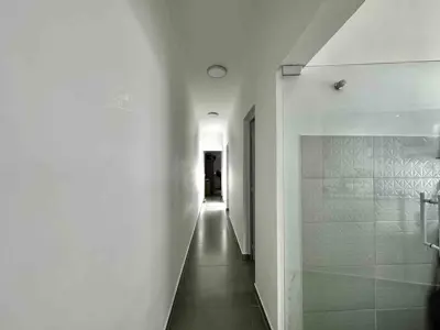 Casa - Térrea com piscina com 2 quartos (sendo 1 suite(s)) a 1300,00 metros praia.